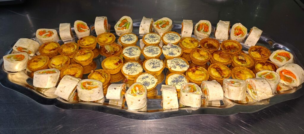 feuillete-wrap-tartellette-saumonerie-ca-re-scaled